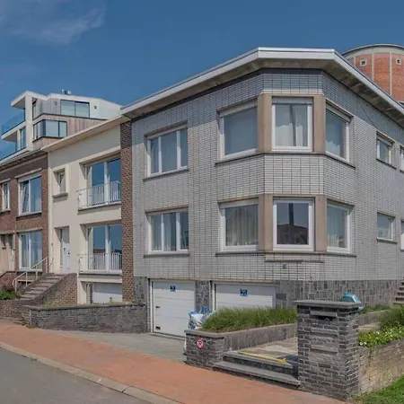 Vakantiewoning Voor 12 Met Garages Terras Tuin Ferienhaus Blankenberge