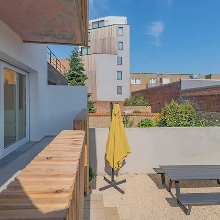 Vakantiewoning Voor 12 Met Garages Terras Tuin *