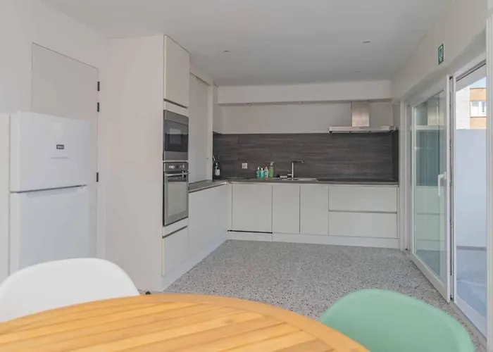 Vakantiewoning Voor 12 Met Garages Terras Tuin Дом отдыха *