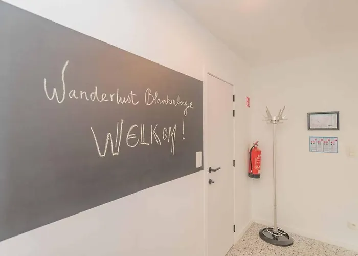 Hébergement de vacances Vakantiewoning Voor 12 Met Garages Terras Tuin