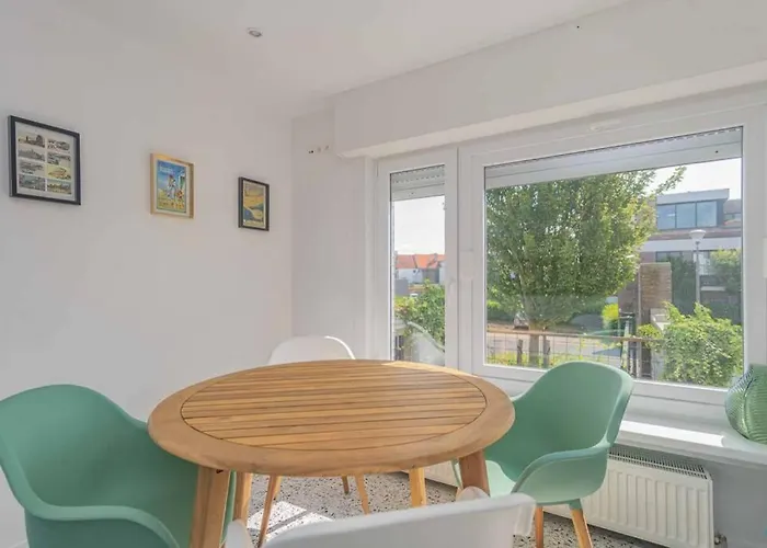 Дом отдыха Vakantiewoning Voor 12 Met Garages Terras Tuin *