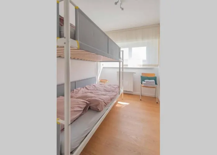 Vakantiewoning Voor 12 Met Garages Terras Tuin *